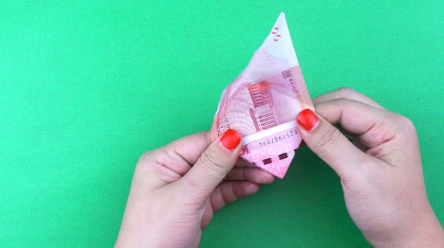 双爱心钱折法情人节,情人节折爱心手工教程