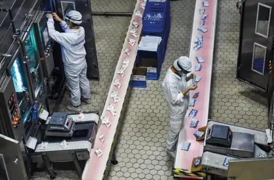 有前中后调的*疆新***子奶**，被喝成奶中“玲娜贝儿”