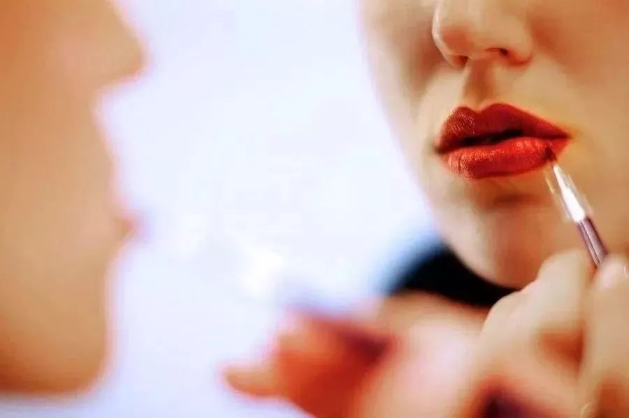 璐㈠姟骞村害鎶ュ憡鎵庡績,璋冧緝璐㈠姟鑷敱鍗佷釜鏍囧噯