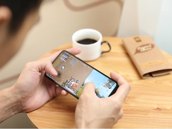 iqooz1评测游戏视频,iqooz1天玑1000plus有多强