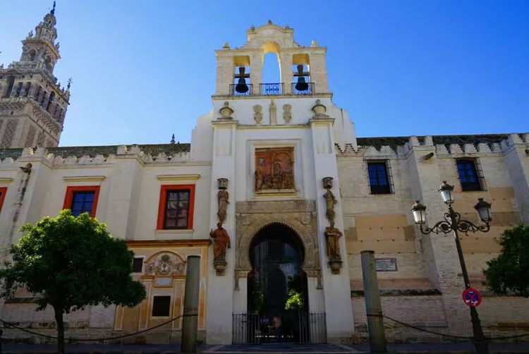 葡萄牙和西班牙哪个值得旅游,西班牙和葡萄牙旅游区别