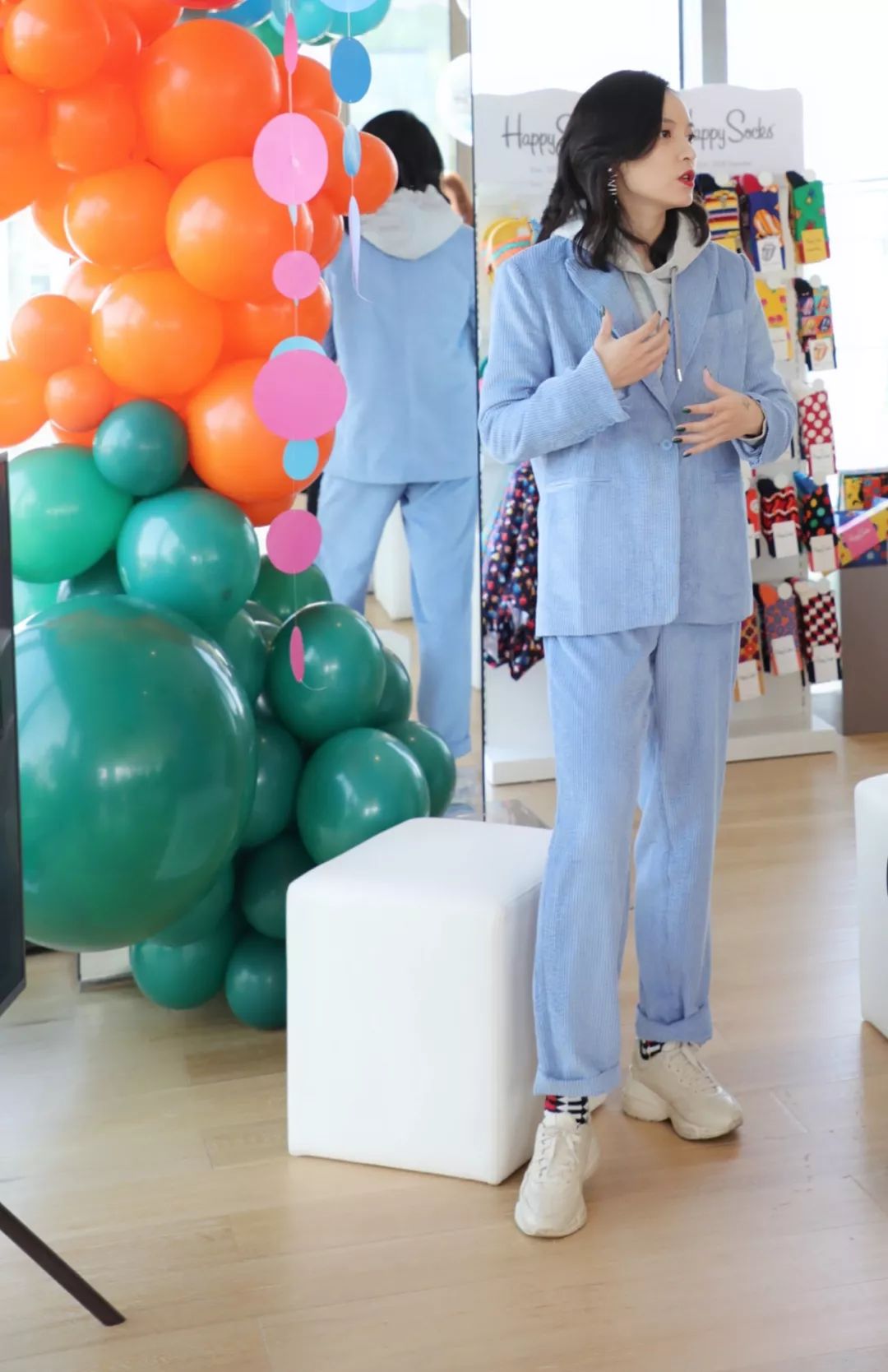 杨幂的经典穿法你学会了吗,杨幂袜子穿搭