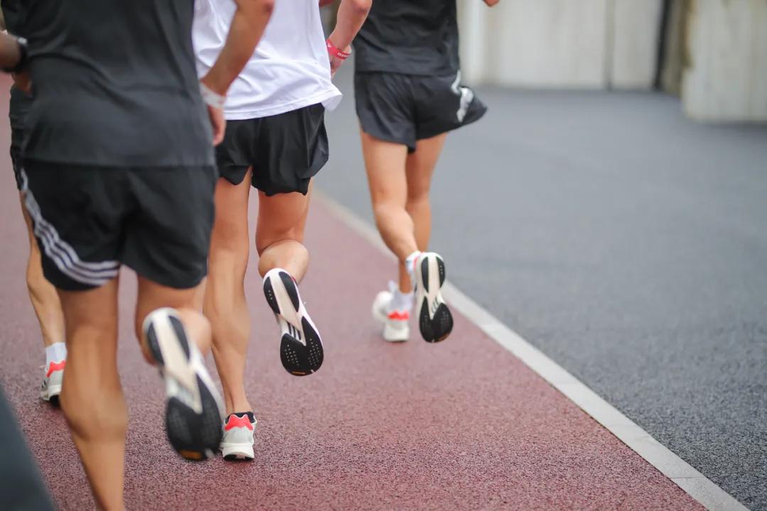 adidasadizeroadiospro2价格,adidasadizeropro2.0深蓝