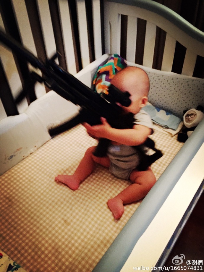 吴京儿子肌肉照,吴京儿子肌肉照片