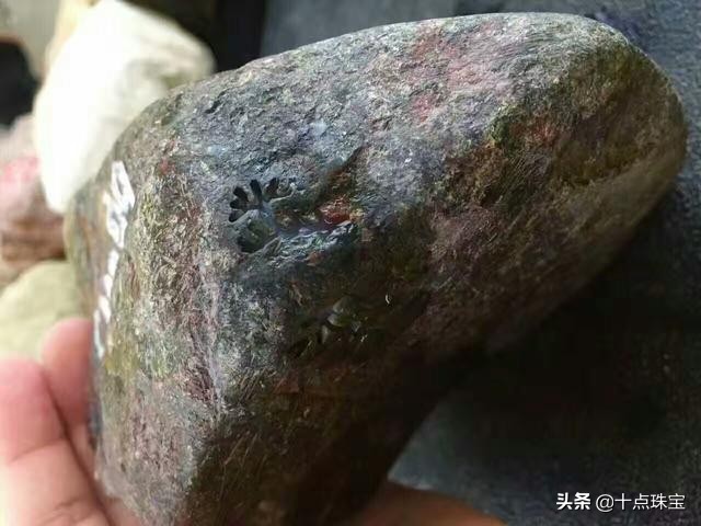 缅甸赌石翡翠原石场口,常见翡翠赌石与场口组图