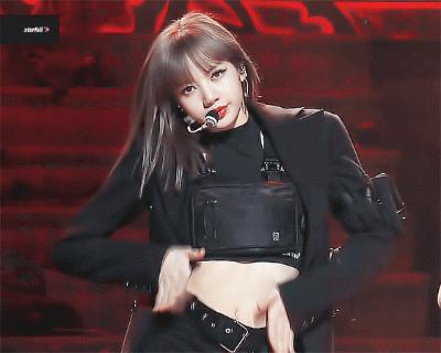 lisa的腿有多直,lisa的腰好细