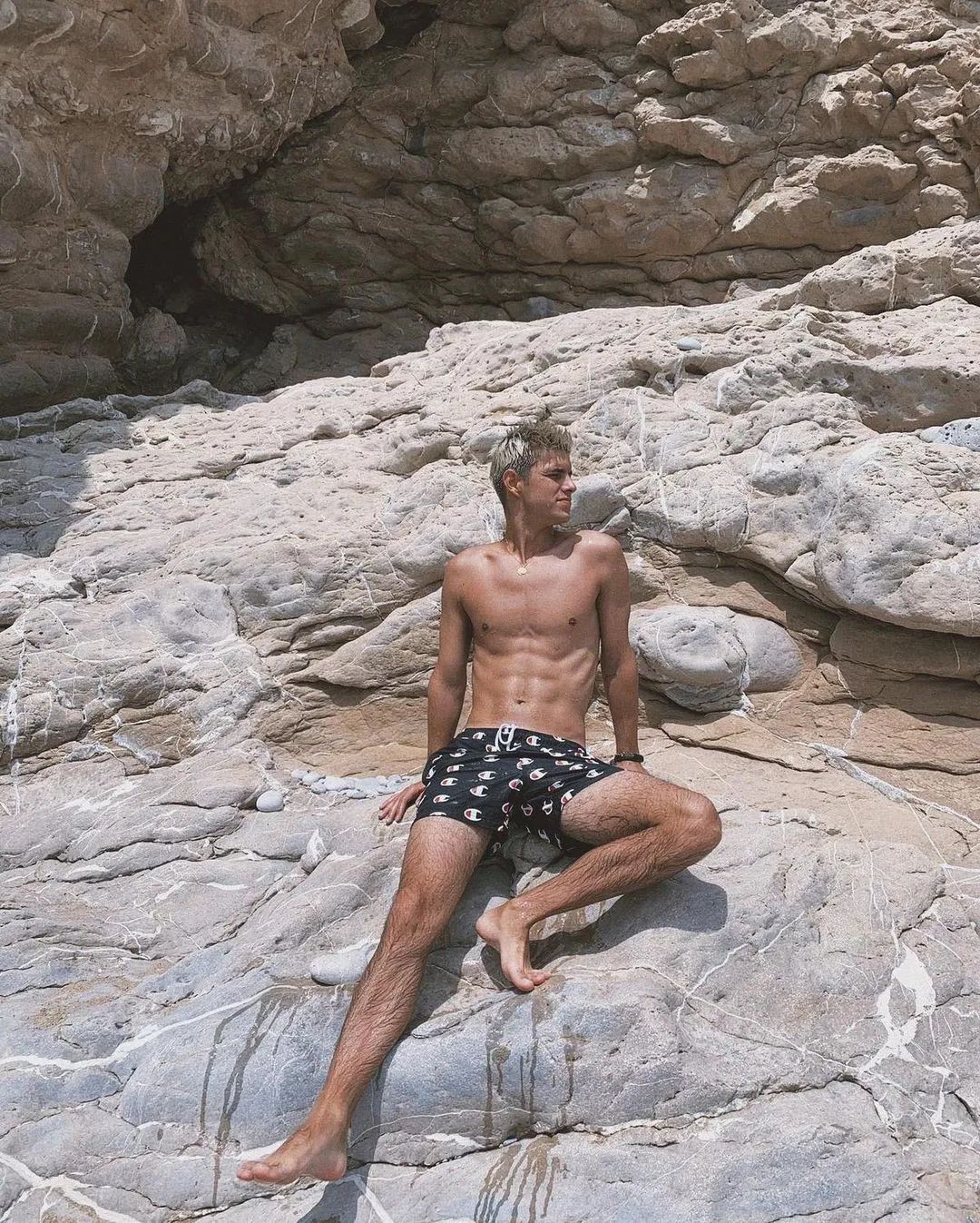 西班牙高颜值男模27岁,西班牙男身高