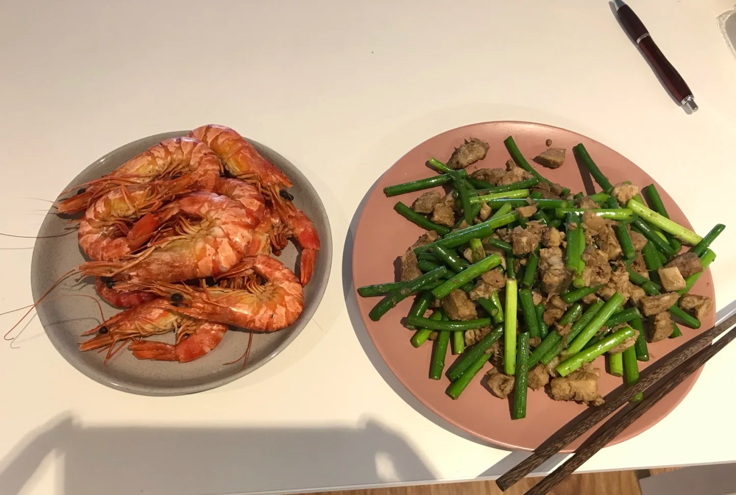 脖子疼痛是甲癌在扩散吗,右耳肿了淋巴结也痛