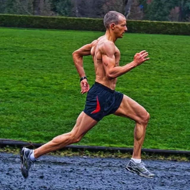 每天跑步就是一种坚持,每天跑步的过程和感悟