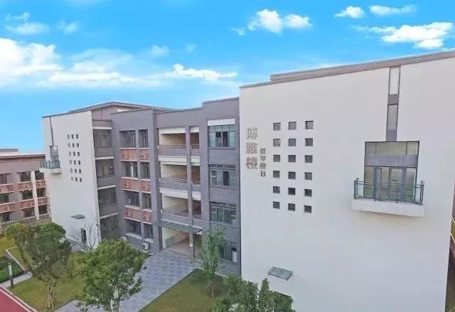 西大附中浐灞中学师资力量,西大附中学校环境