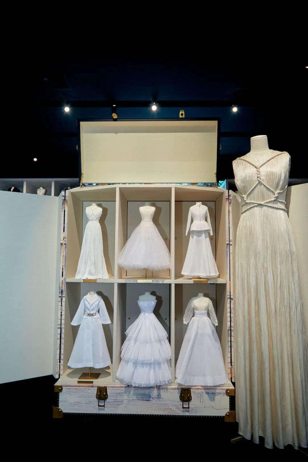 f4重聚跨年,f4重聚