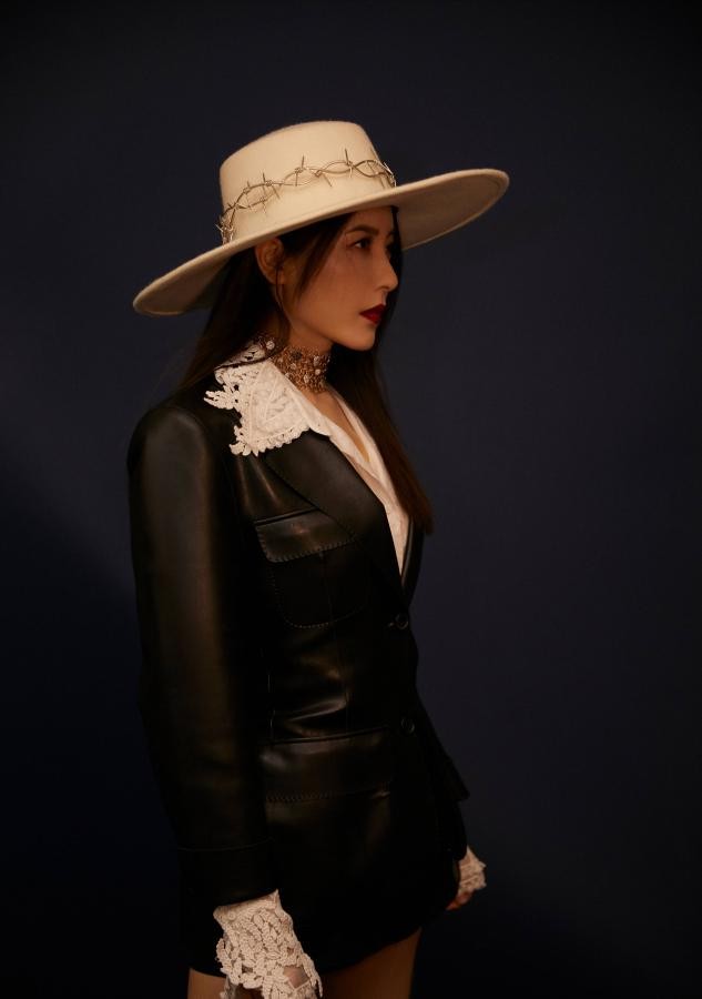 曾黎影视剧旗袍,曾黎旗袍打台球