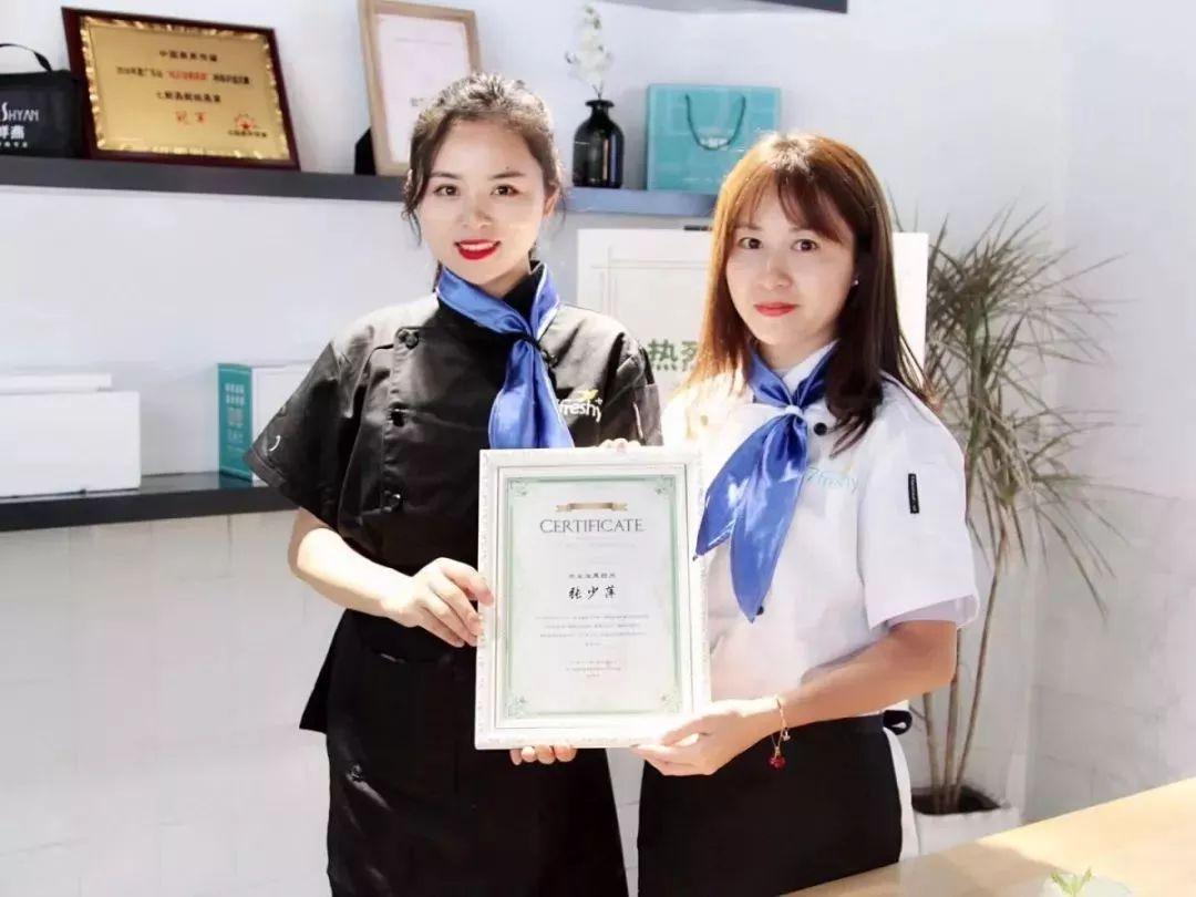 燕窝即食燕窝鲜炖燕窝,俩夫妻吃燕窝