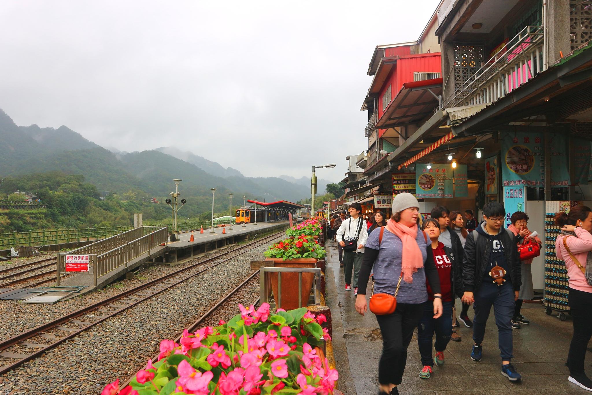 去台湾是出境还是入境,去台湾旅游报团好还是自由行好