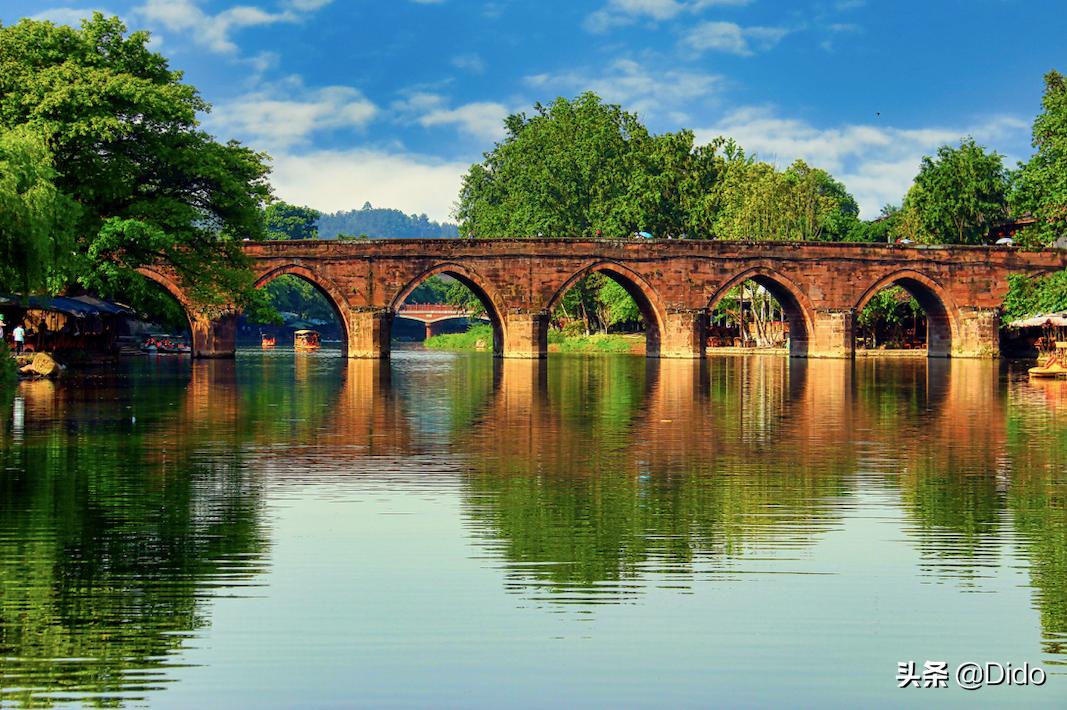 成都top100小区,成都最美top10图书馆