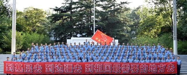 军校学员毕业有时间回家吗,军校什么情况下才能离校