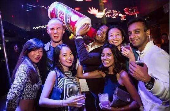 国外的茅台酒和国内的有区别吗,都是英文的茅台酒怎么样