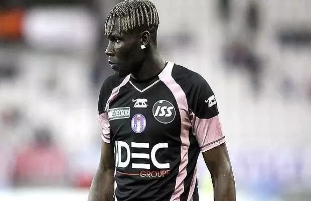 发型比较帅的足球明星,足球明星的发型