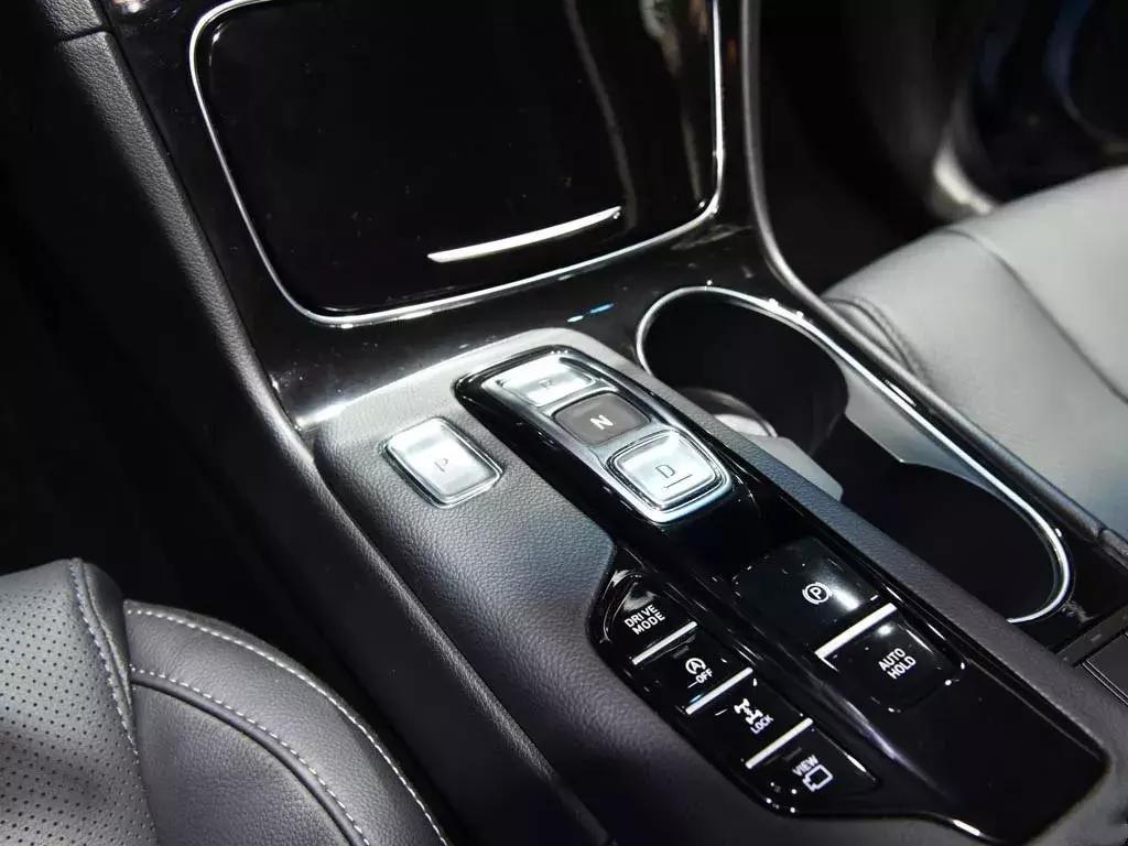 北京现代2024款全新胜达图片,北京现代第四代胜达让你眼前一亮