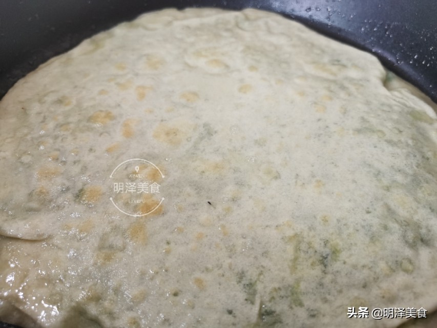 烙韭菜盒子用生鸡蛋,韭菜盒子里面的韭菜鸡蛋要炒熟吗