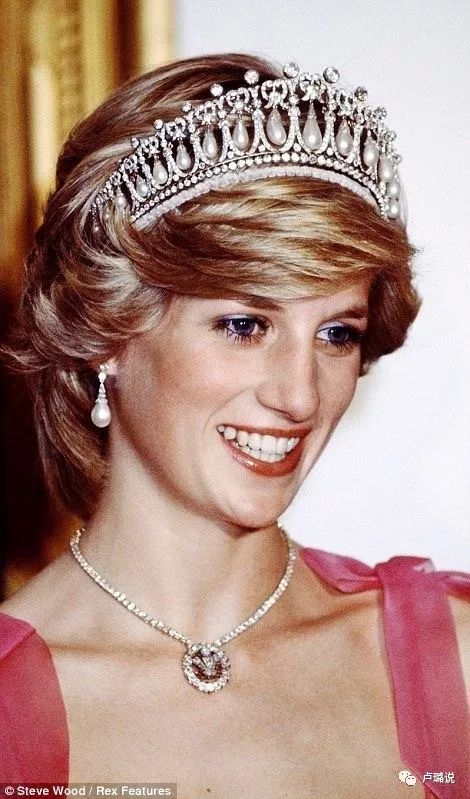 英国女王戴过的皇冠是什么牌子,皇冠有多优雅