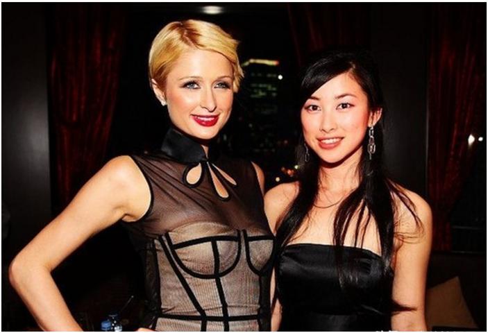 甩顶级富二代，爷爷是少将父亲是富豪，真实的朱珠比赵姬传奇多了