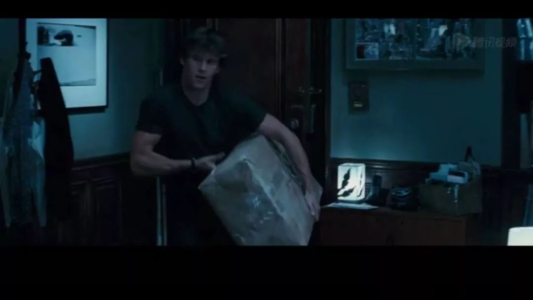 一啸电影｜妻子离世，丈夫深入调查，竟发现妻子这个秘密