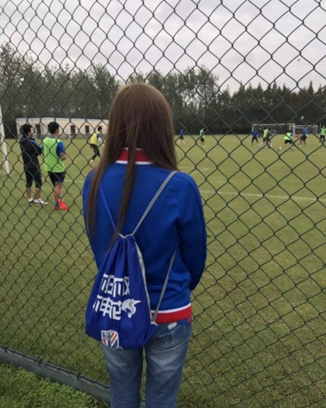 喜欢足球的女生性格好,喜欢足球的女生最可爱