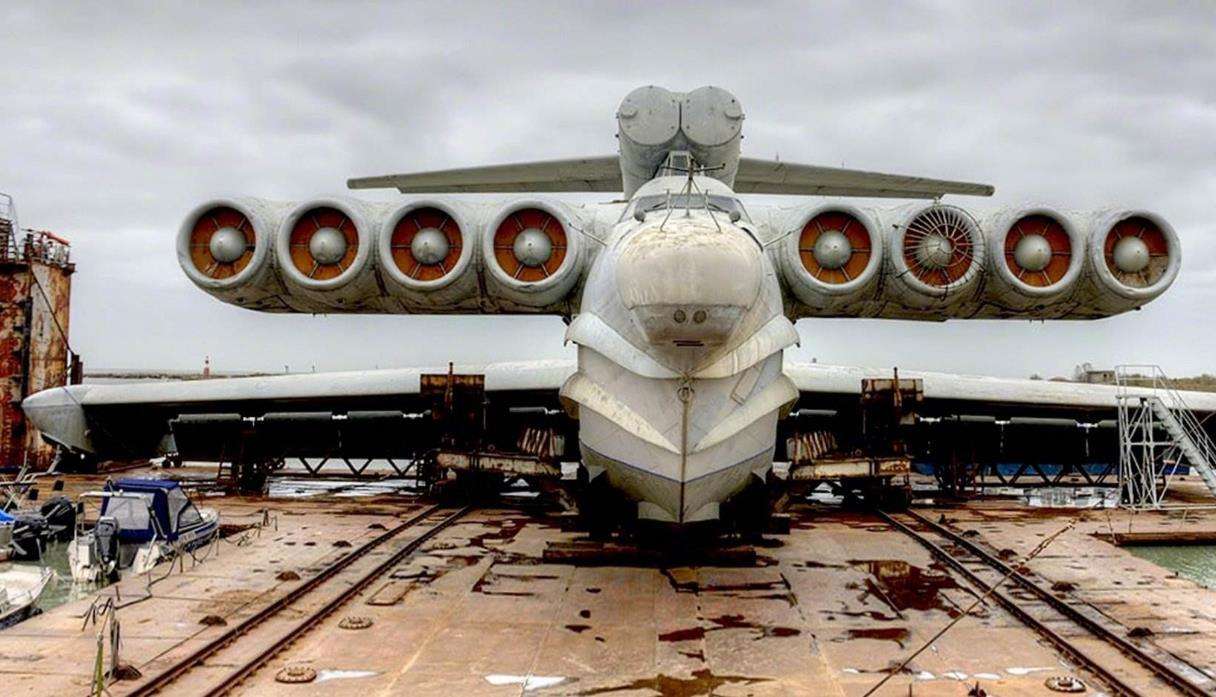 两栖舰起降无人机,地效飞行器能在水下航行吗