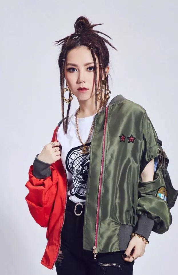 骄傲！首位在美国NASA演唱自己原创中文歌的华人女歌手！