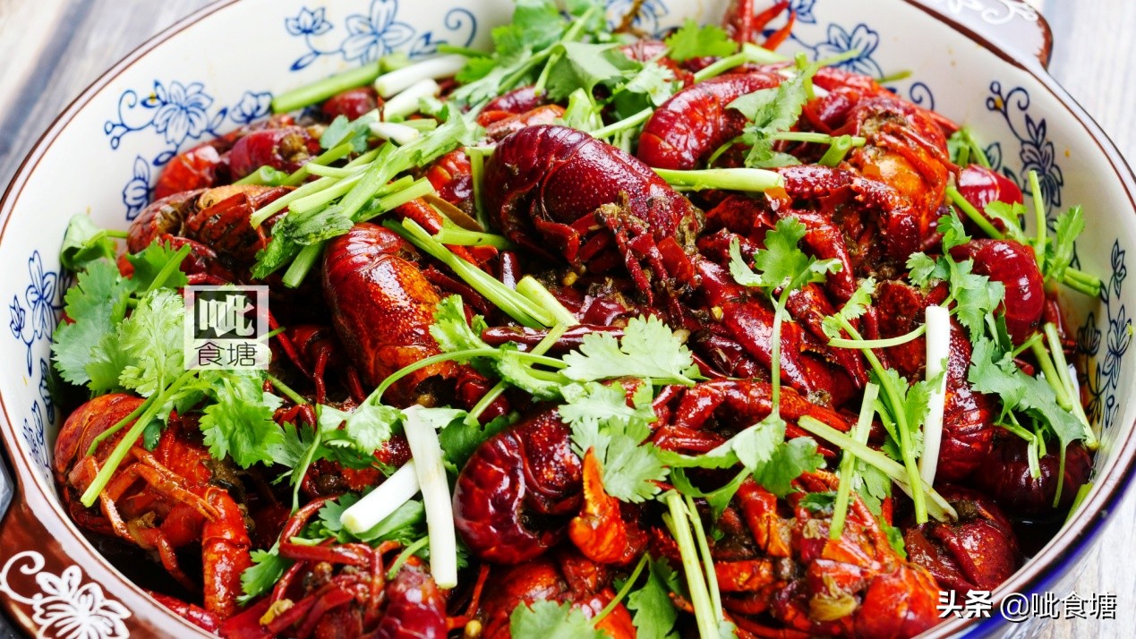自家秘制麻辣鲜香小龙虾还可以吧,怎么做低成本麻辣小龙虾