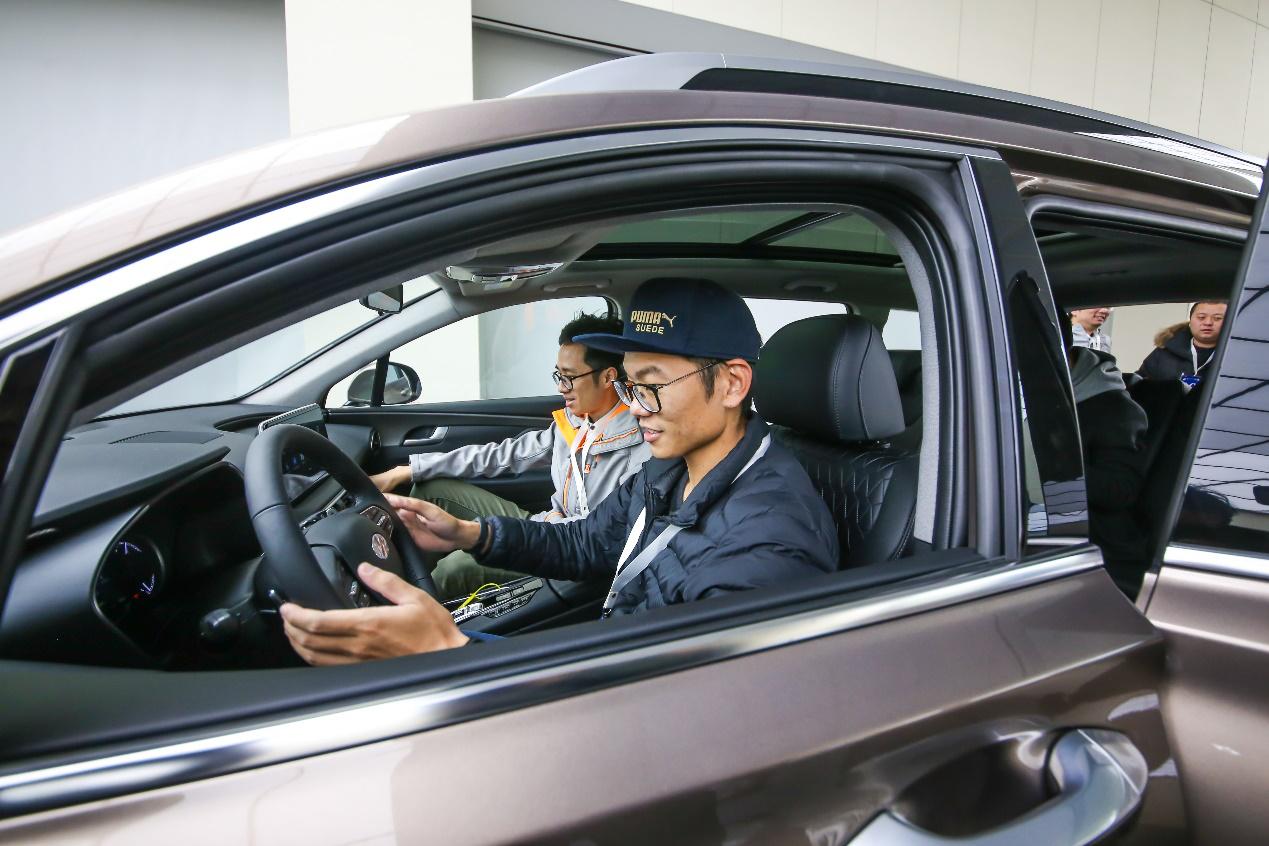 第四代北京现代胜达,现代全新第四代胜达四驱车型试驾