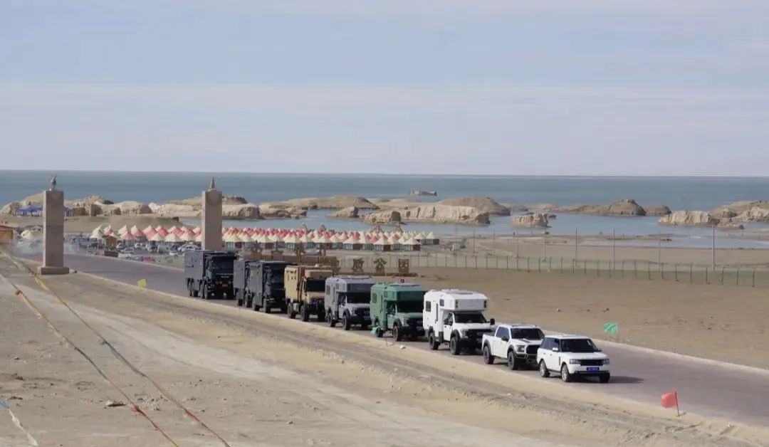 茫崖艾肯泉夏季游攻略,青甘大环线艾肯泉