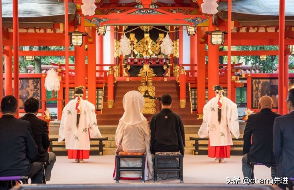 日本的奇特的“脱鞋文化”，让脚气患者很纠结，这鞋脱还是不脱？