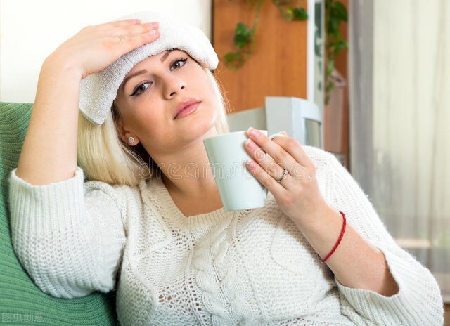 老年人头疼天天洗头发有啥危害,老人洗头后就头疼什么原因