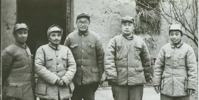 抗美援朝选将，四大*战野**军主帅中，为何唯独没考虑*伯承刘**？