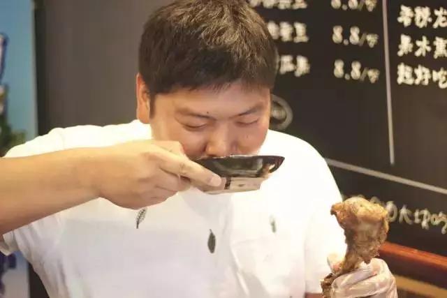 如何对付酒后脾气暴躁易怒发酒疯,发酒疯才能说出的话