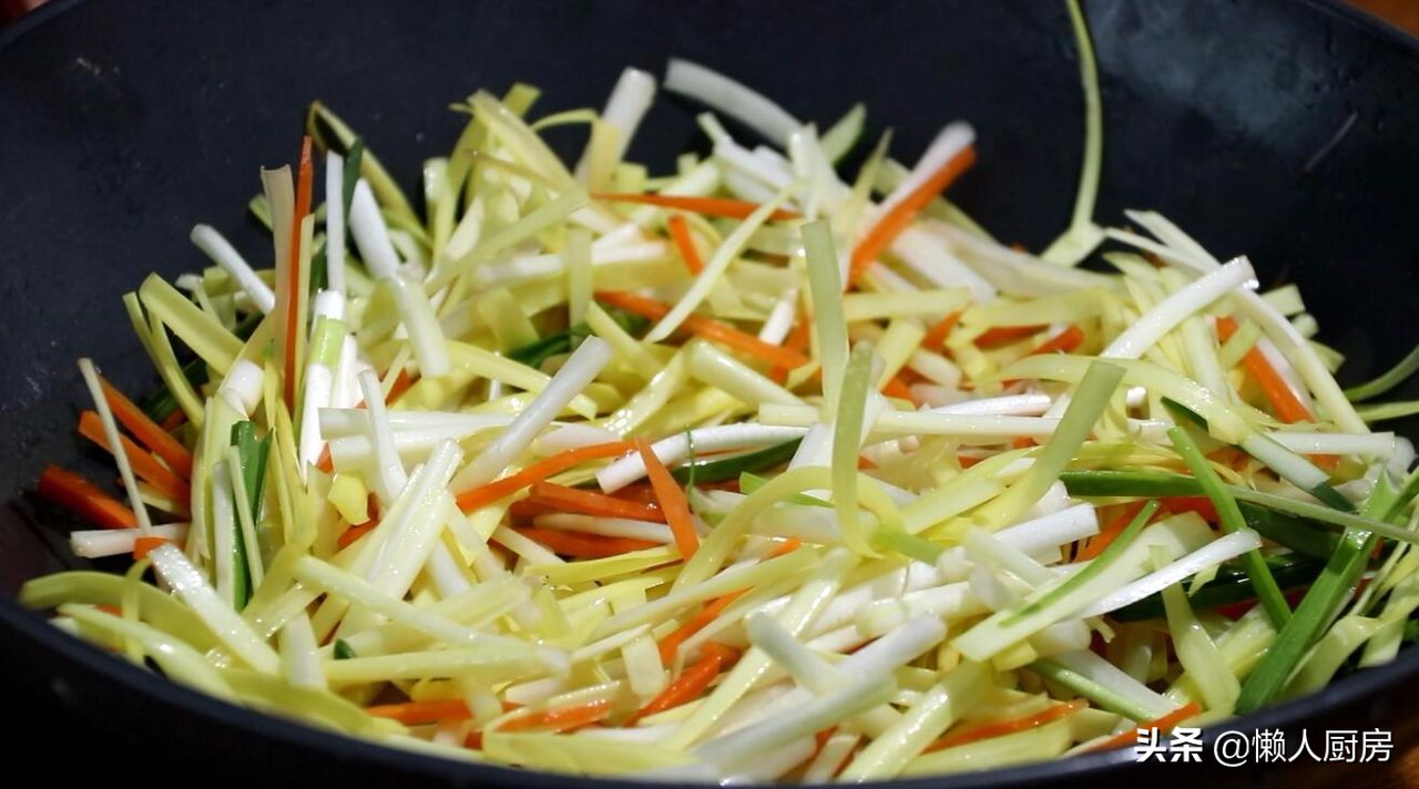 春天春卷的制作过程,春卷怎么吃好吃又简单