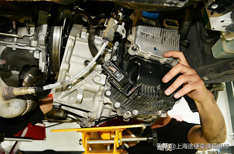 科鲁兹双离合变速箱维修多少钱,经典科鲁兹变速箱维修多少钱