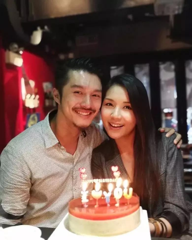 tvb力捧小生不惧姐弟恋自曝感情史,tvb力捧小生完整版