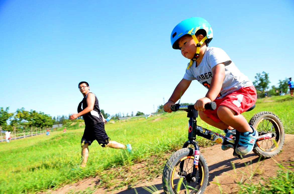 孩子性格太犟脾气看什么绘本,孩子脾气很倔要怎么样教育