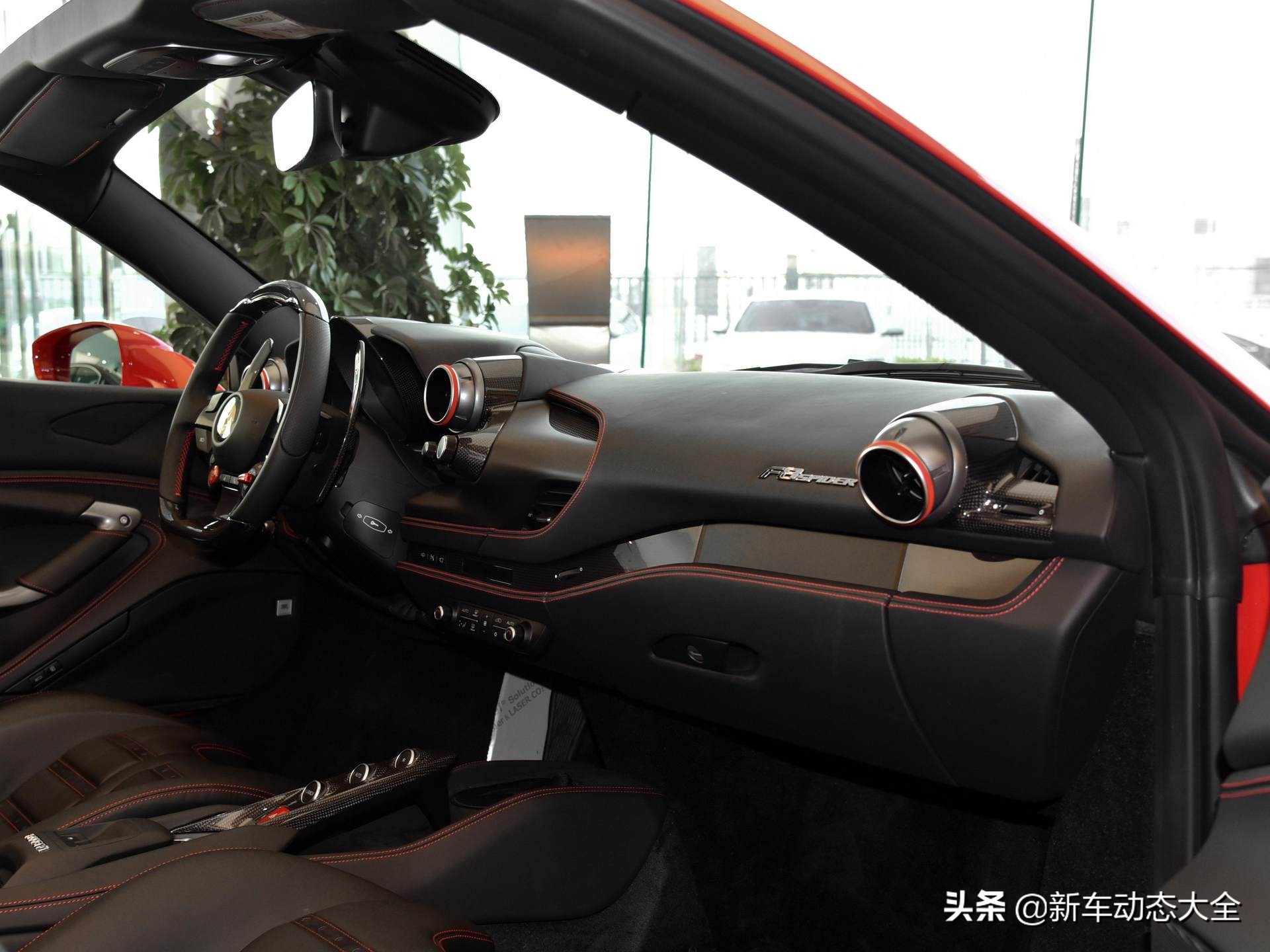 法拉利最帅车型f8硬顶敞篷,法拉利f8spidertailormade落地价