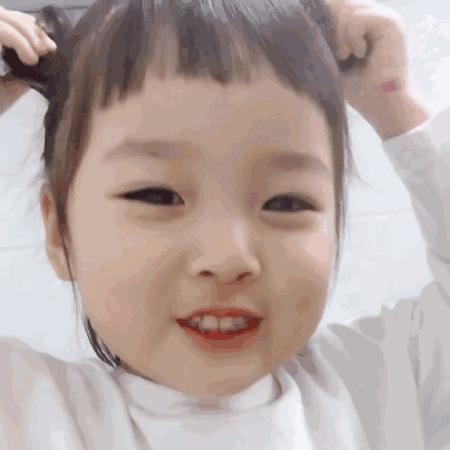 女明星全员哪吒头！杨超越可爱，IU甜美，但最出彩的还是她