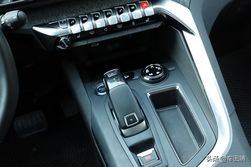 东风标致suv最新款7座5008自动,沉浸式体验新款标致5008白色