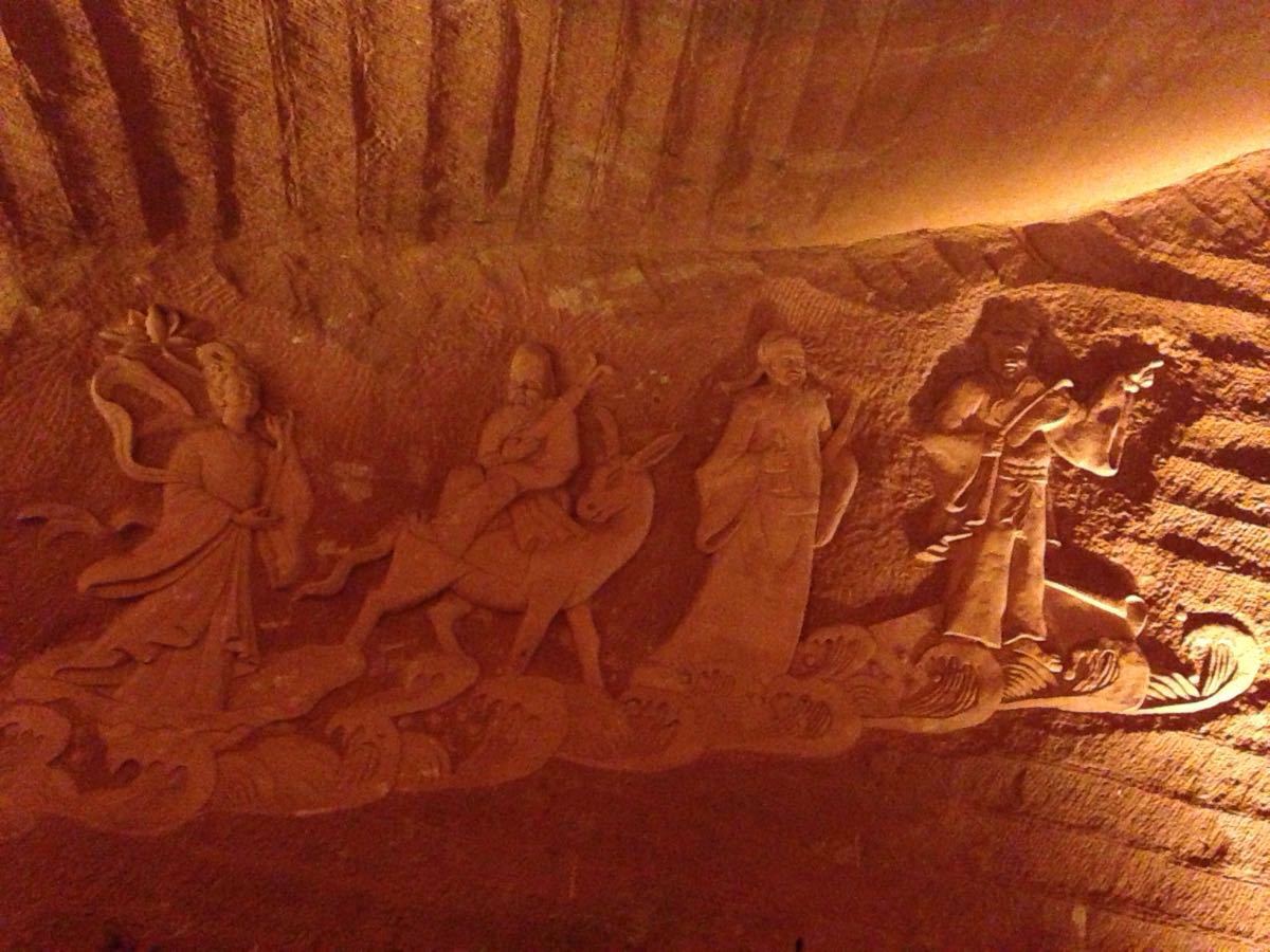 探秘现实中的水下龙宫神秘又辉煌,中国最灵的龙宫在哪里