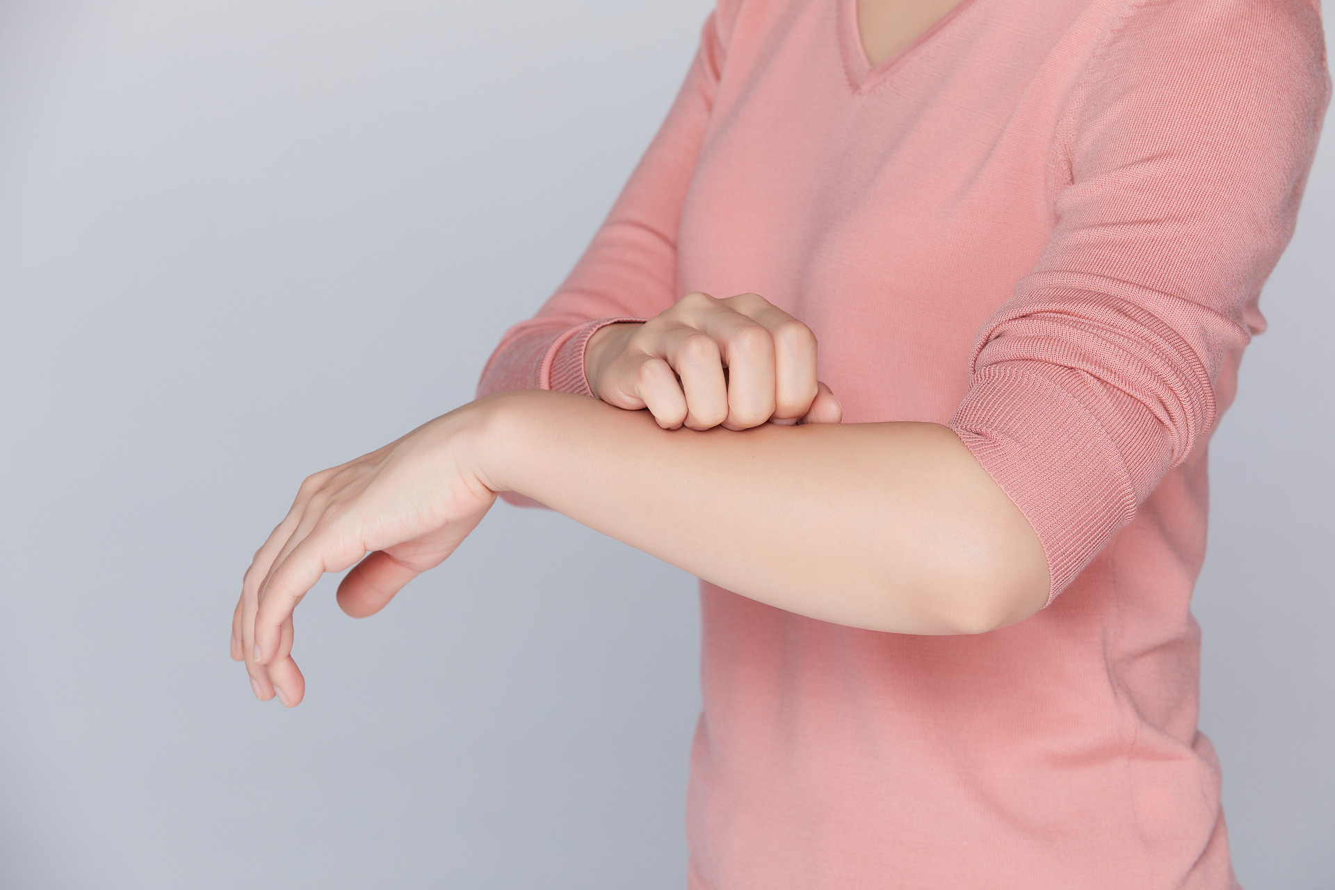 使用西妥昔单抗后便血,用西妥昔单抗皮肤过敏怎么办