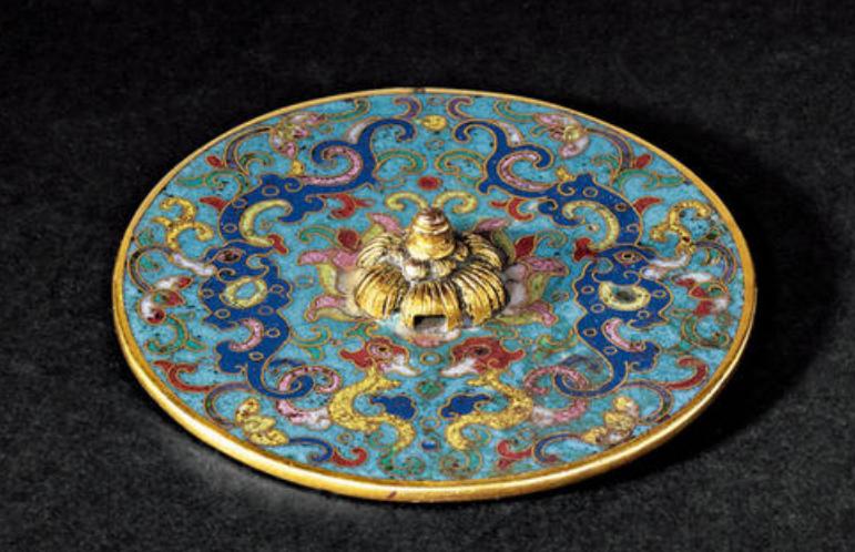 你见过铜镜里的LV吗？深藏古墓的盛唐宝镜，连皇帝送礼都爱选它