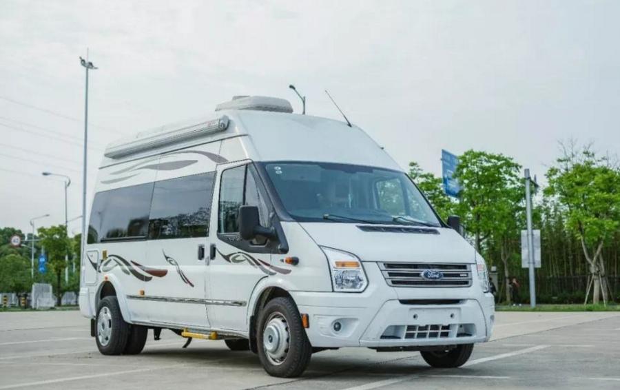 玩房车是这个疫情季最佳旅行方式 (房车出行和自驾出行)