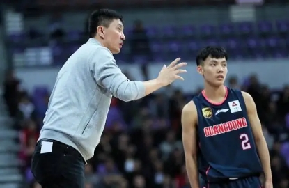 宏远杜锋新阵容,宏远年轻人上场比赛杜锋的无奈