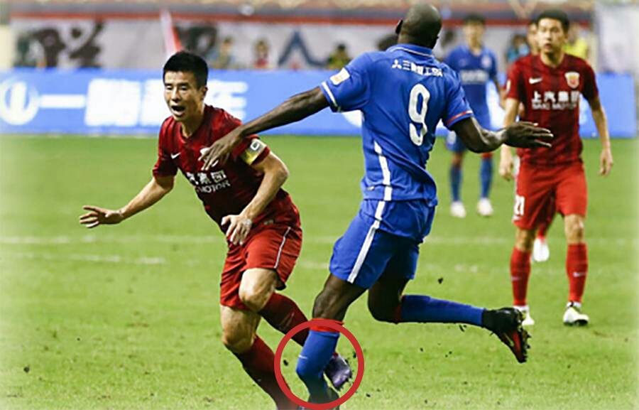 打篮球被嘲笑的人,打篮球被人嘲笑